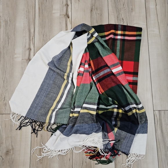 Plaid Throw Blanket - Indigo - Picture 2 of 6